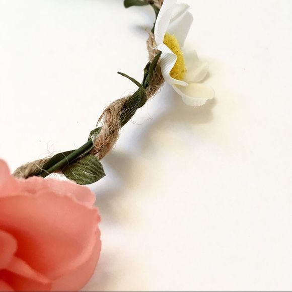 Floral Crown, Twine & Silk Floral on Twisted Wire - Picture 4 of 4